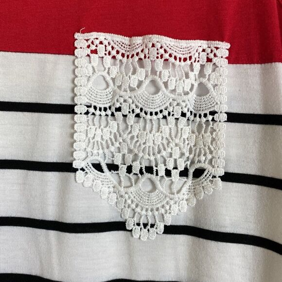 XL Red, White, and Black striped tank - Picture 3 of 4